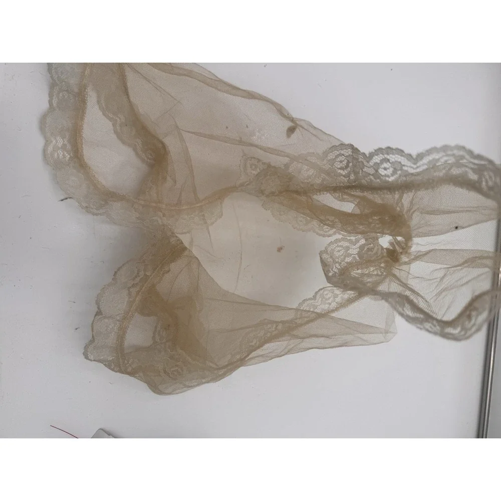 Barbie Doll Wedding Bridal Veil with Lace  Vintage Doll Accessory‎ *STAINS 70s